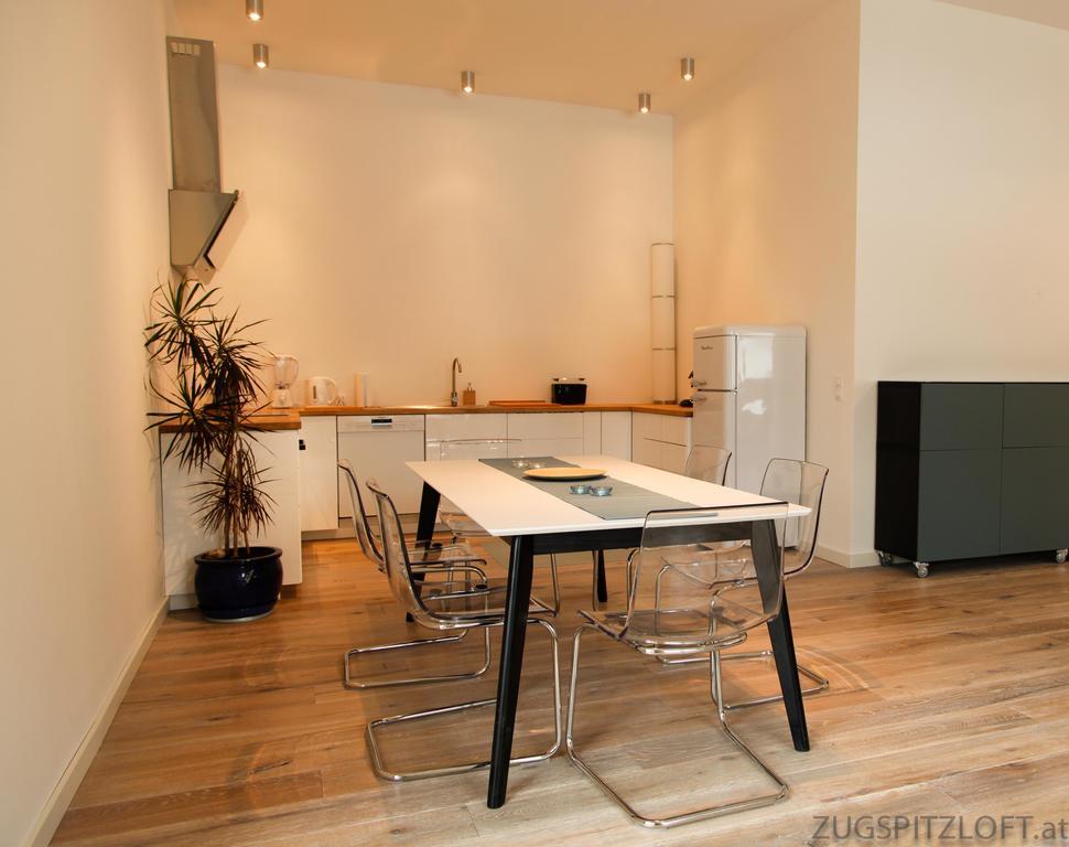 Zugspitzloft Ehrwald Buitenkant foto